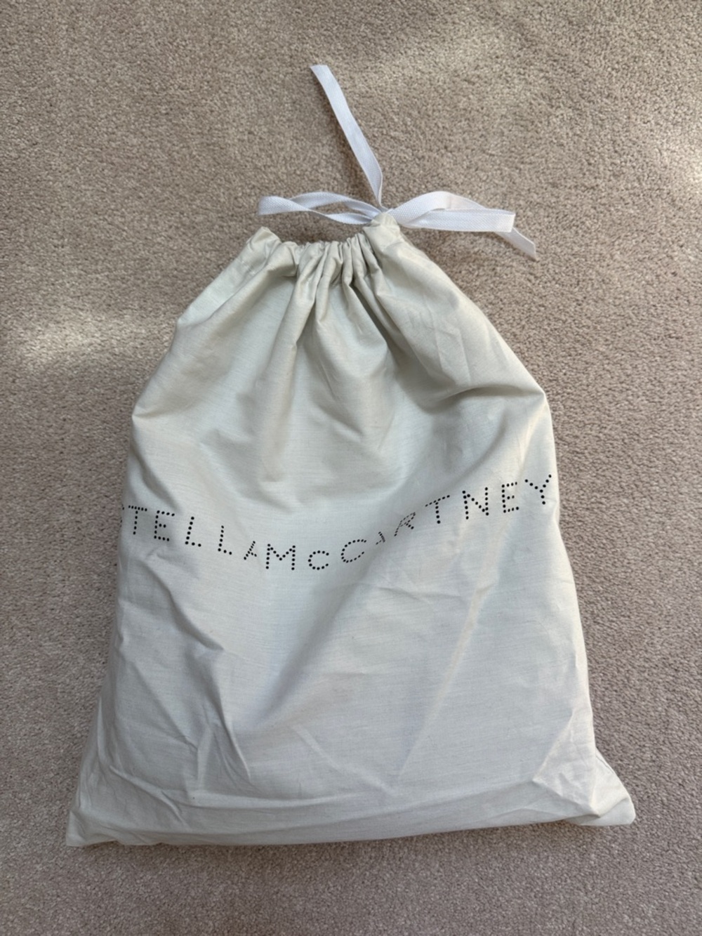 Stella McCartney Small Perforated Logo Hobo Bag - Picture 8 of 8